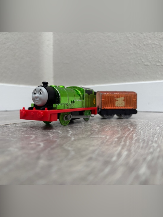 Thomas & Friends Other - Metallic Motorized Trackmaster Percy and Tender - Thomas & Friends WORKS!
